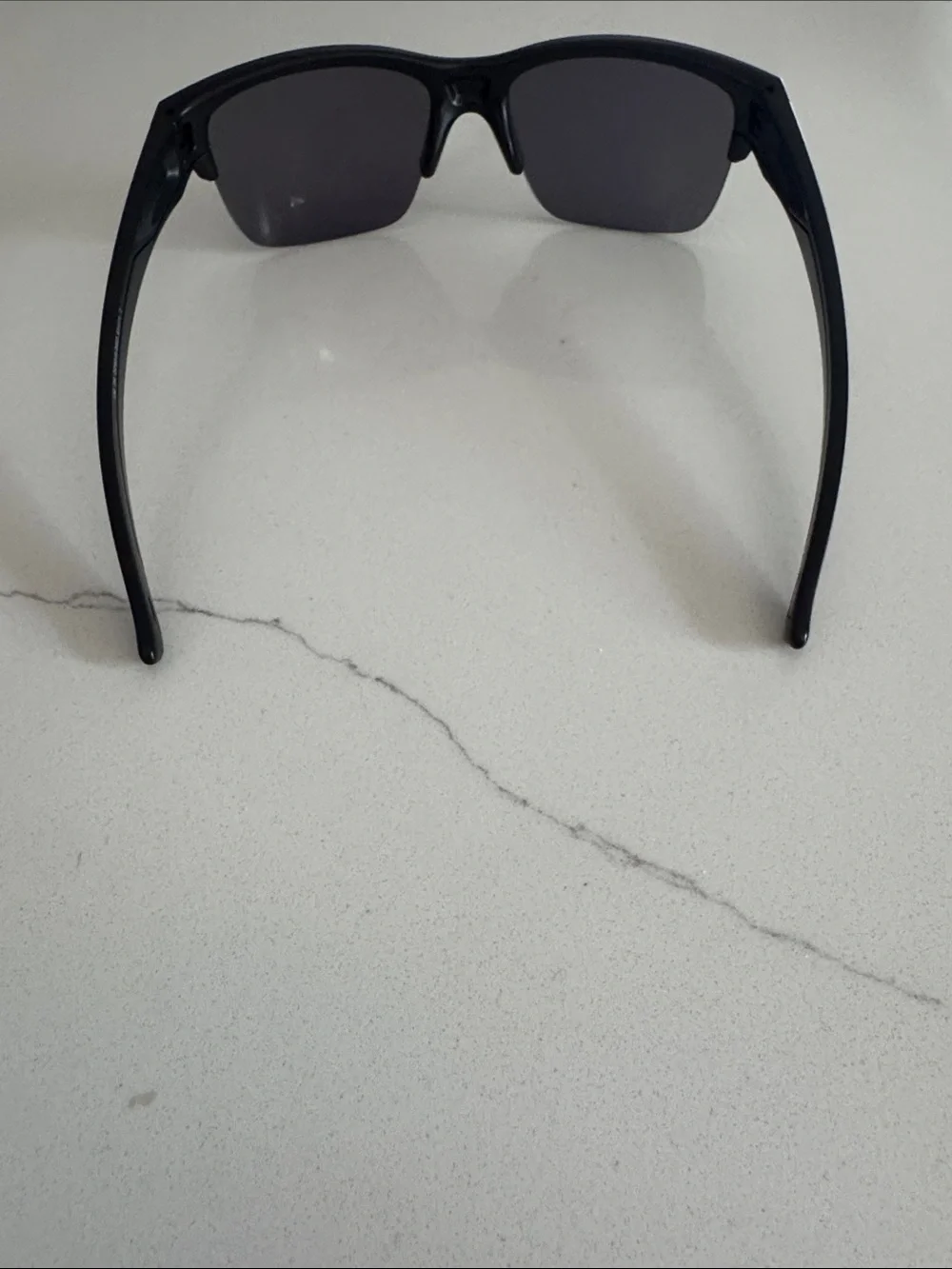 Oakley men sunglasses